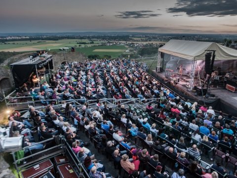 Kunětická hora - „Atmosféra byla skvělá. Koncert jsme si užili," smála se po vydařeném koncertu známá zpěvačka.